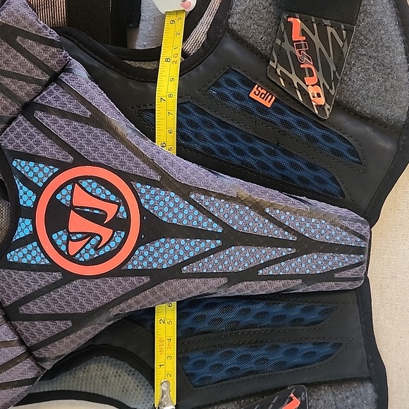 Used Warrior VPS BURN Lacrosse Shoulder Pads Grey - Picture 10 of 10